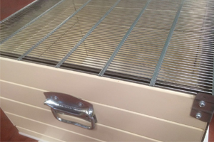particolare di arnie in pvc